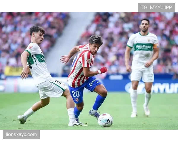 巴列卡诺防线稳固助球队状态回升,稳居西甲中游 巴列卡诺防线稳固助球队状态回升,稳居西甲中游