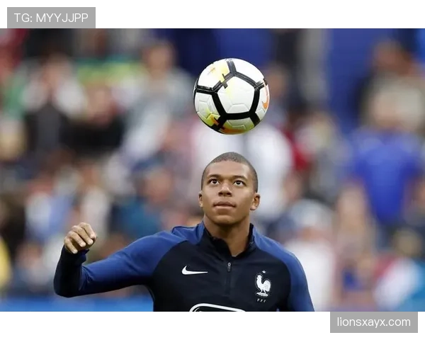 姆巴佩战术自由度提升，近期表现稳健