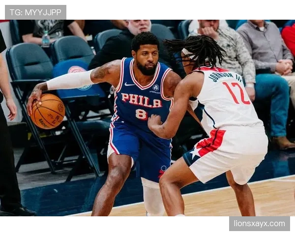 保罗·乔治的厨房里连盐都不放，自律到连朋友聚餐都像在拍营养广告